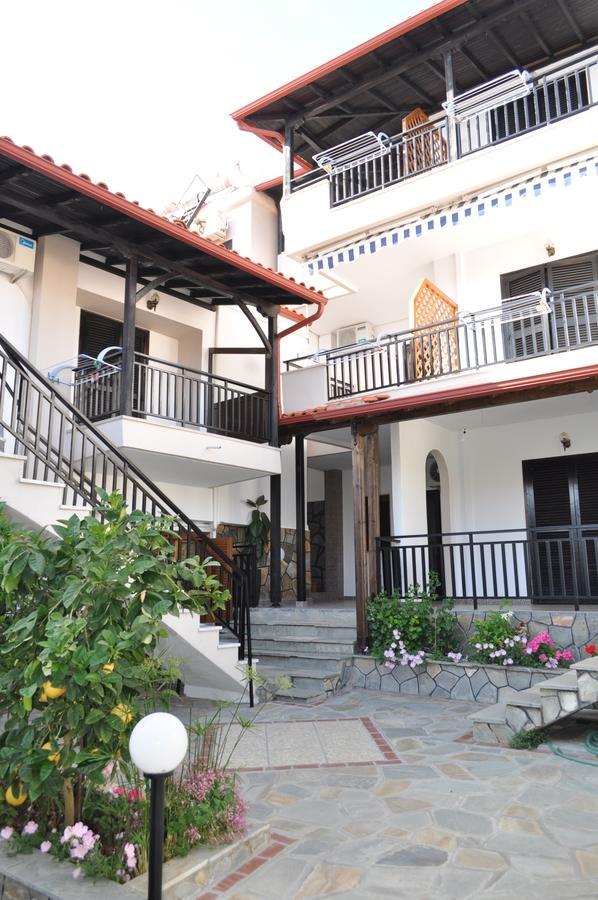 Giannis Maria Apartments Psakoudia Exterior photo