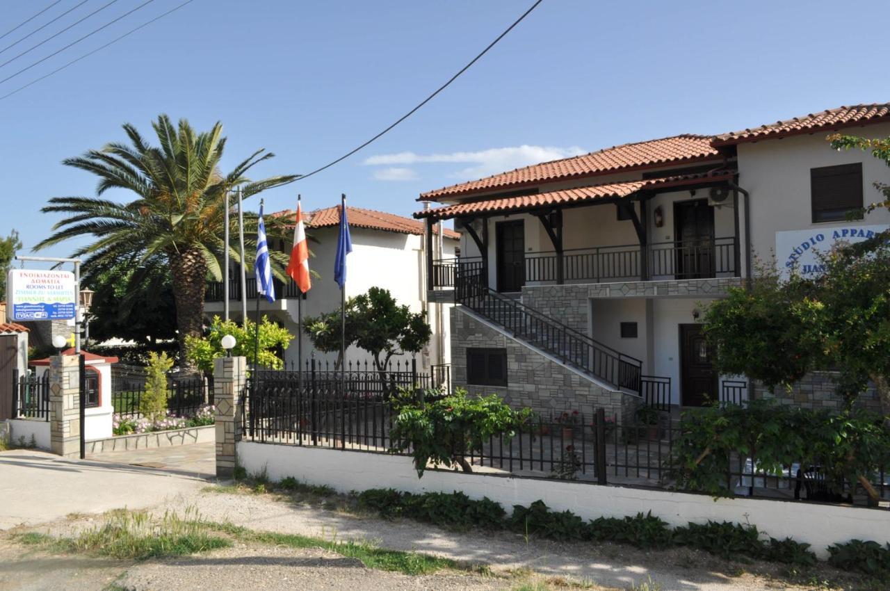Giannis Maria Apartments Psakoudia Exterior photo